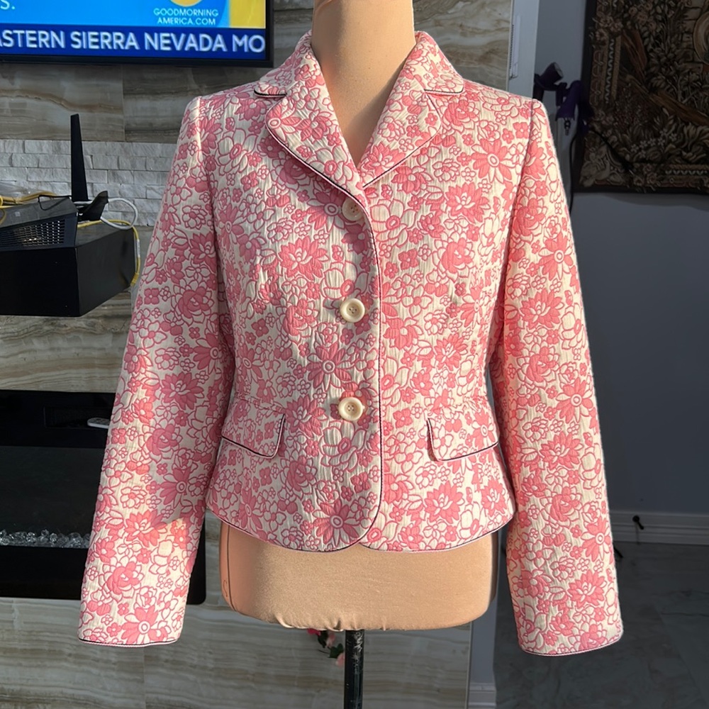 Anne Taylor Loft Blazer. Long Sleeve Faux Pockets Floral Pink & White. Size 6P